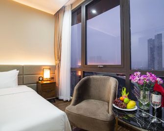 Western Skyline Hotel - Hanoi - Bedroom