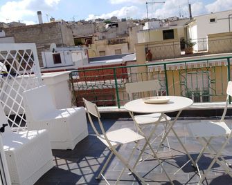 DomuS al Corso B&B - Canosa di Puglia - Balcón