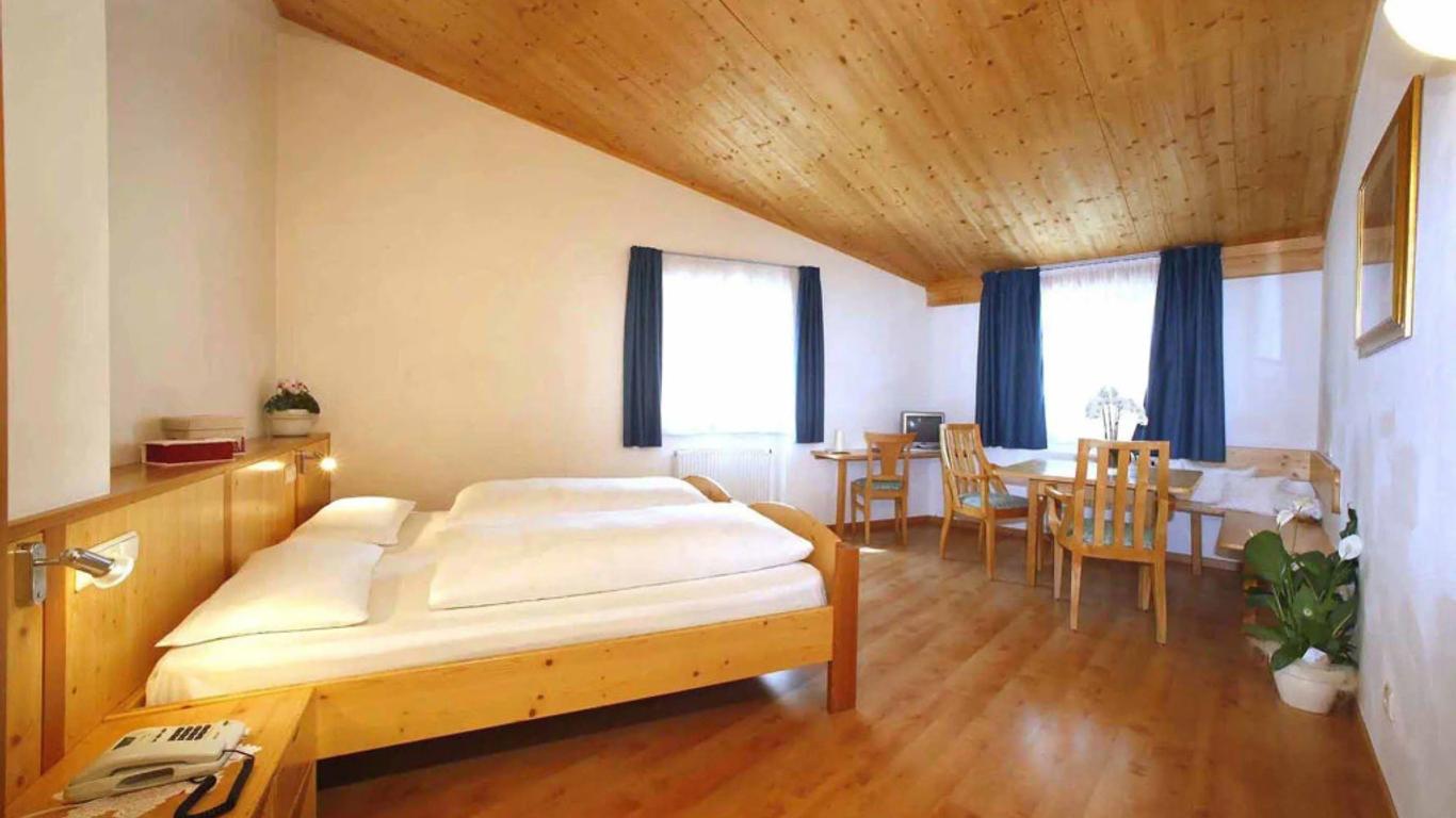 Hotel Meisules