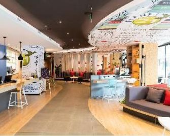 Ibis Changchun Jilin University Hotel - Changchun - Lobby