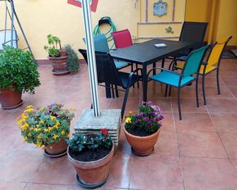 B&b Le Stanze Del Sogno - Benevento - Patio