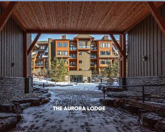 Solara Resort Canmore Pet-Friendly Corner Suite - Canmore
