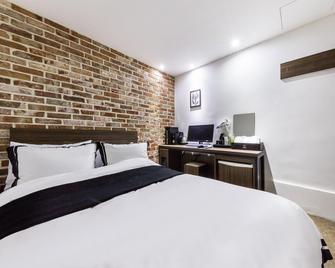 Cheonho T - Seoul - Bedroom