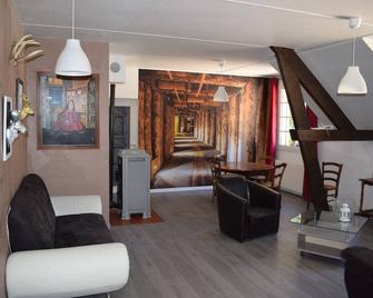 Les Genebruyeres - Aubigny-sur-Nere - Sala de estar