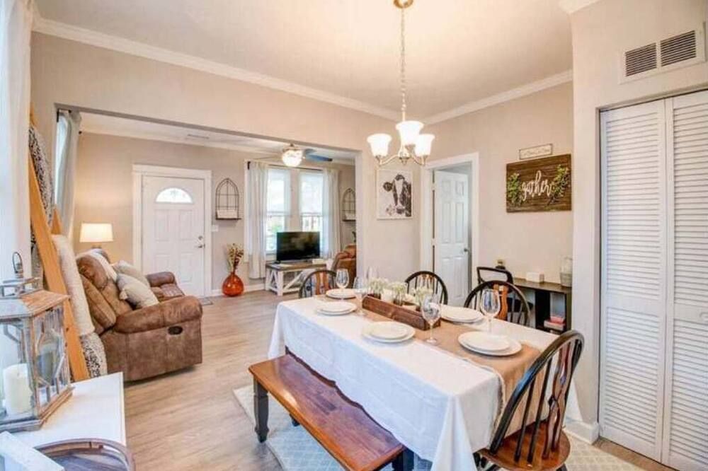 Sweet Retreat! Cozy 2 Bed & Bath By the Beach - נורפולק - חדר אוכל