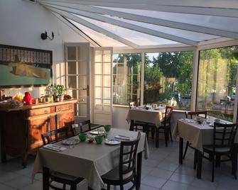 La Houache Chambre d'hôte La Capitaine - Le Pellerin - Restaurante
