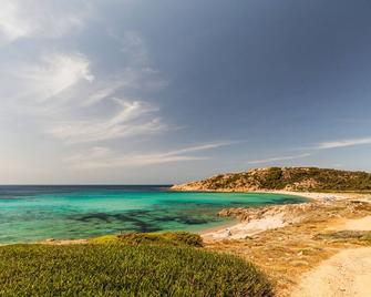 Hotel Petri Marini - Aglientu - Strand