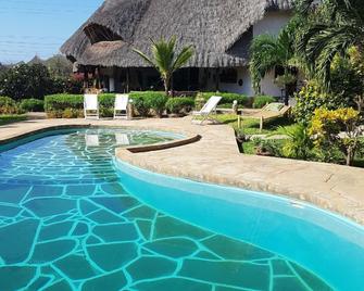 Kenga Giama Resort - Malindi - Piscina
