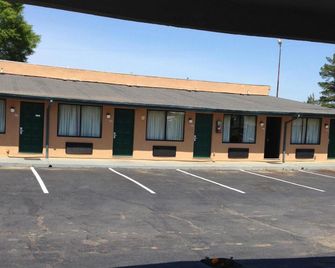 Express Inn Thomson - Thomson - Building