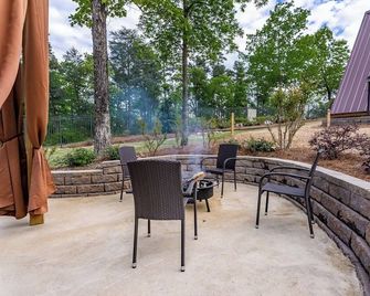 Cabin C Eagles Rest sleeps 6 - Fort Payne - Patio