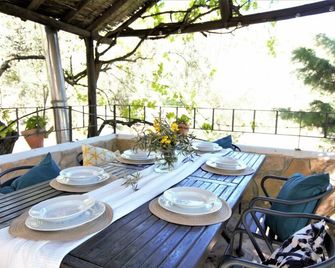 Casa Los Olivos - La Joya - Balcón