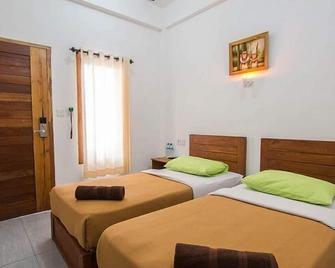 Blue Coral Inn Senggigi - Senggigi - Habitación