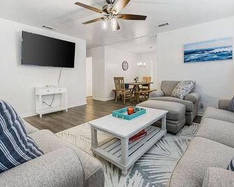 Cottage in the Village - Dauphin Island - Sala de estar
