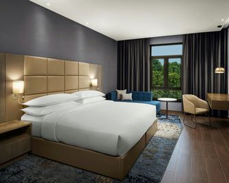 Four Points by Sheraton Accra Kotoka Airport - Аккра - Спальня