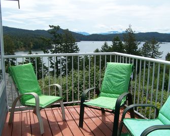 Moonlit Cove B&B - Sooke - Balkon