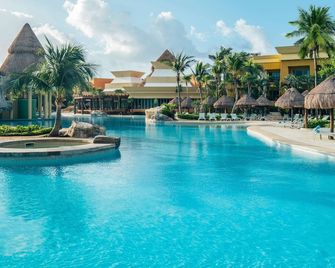 Iberostar Selection Paraíso Lindo - Playa del Carmen - Pool