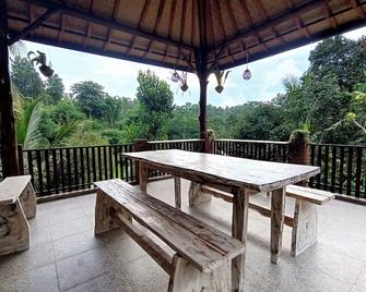 Artomoro Bali - Banjar - Балкон