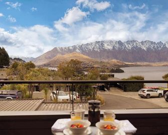 Spacious Townhouse Incredible Alpine Lake Views - Queenstown - Balkon
