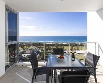 Ocean Pacific Resort - Broadbeach - Balcony
