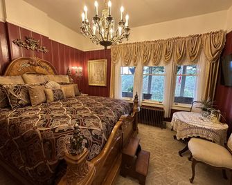 The Inn on Knowles Hill Bed & Breakfast Hotel - Sonora