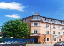 Hotel Rosenheimer Hof - Traunstein - Building