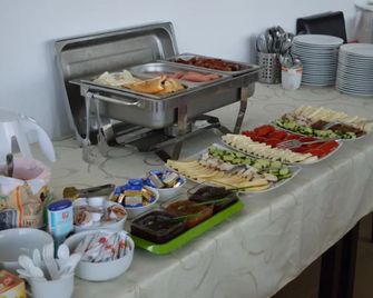 Pensiunea Eden - Rânca - Buffet