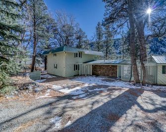 On Splendid Pond- Breathtaking Views- Private Fishing Pond - Nathrop - Edificio