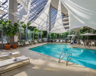 DoubleTree by Hilton Hotel Rochester - Rochester - Piscina