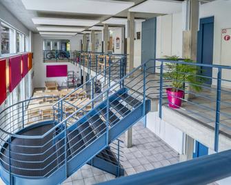 Sion Youth Hostel - Sitten - Balkon