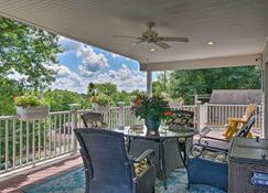 Charming Hanoverton Cottage on Guilford Lake! - Lisbon - Varanda