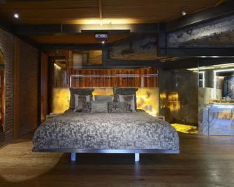 Espectacular y Enigmática Villa en Lago - Valle de Bravo - Bedroom