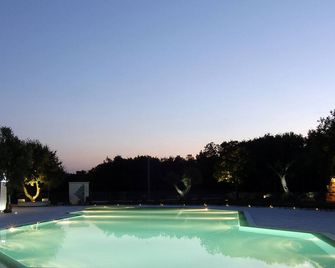 Masseria Chiancone Torricella - Martina Franca - Piscina