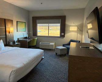 Comfort Inn and Suites Near Lake Guntersville - Scottsboro - Habitación