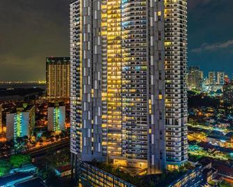 The Landmark By The Only Bnb - Tanjung Tokong - Building