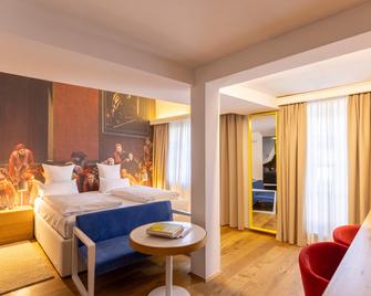 Small Luxury Hotel Goldgasse - Salzburg - Kamar Tidur