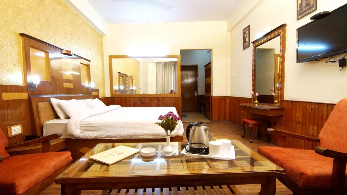 Hotel Park Residency