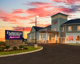 Fairfield Inn and Suites by Marriott Cape Cod Hyannis - Hyannis - Bygning