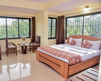 Candolim Grande Resort - Arpora - Bedroom