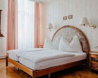 Hotel Hammer - Weiz (Steiermark) - Спальня