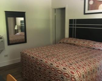Woodlawn Hills Motel - Henderson - Bedroom