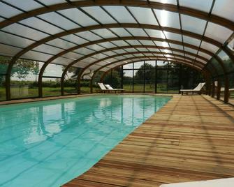 Gîte du Goubelin: magic, swimming pool and jacuzzi - Brionne - Piscine