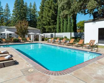 Courtyard by Marriott Sacramento Airport Natomas - Sacramento - Pool