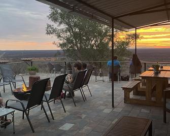 Aloegrove Safari Lodge - Otjiwarongo - Balcony