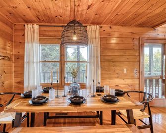 Luxury Retreat + Pickleball + Hot tub + Mtn Views! - Mineral Bluff - Dining room