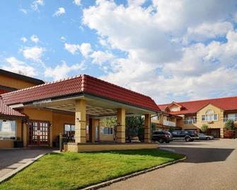 Flamingo Hotel - Medicine Hat - Rakennus