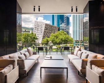 Pullman Tbilisi Axis Towers - Tbilisi