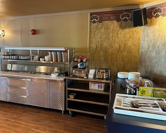 Hôtel Val-des-Sources - Asbestos - Buffet
