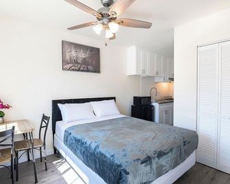 La Royal Viking Apartments - Los Angeles - Bedroom