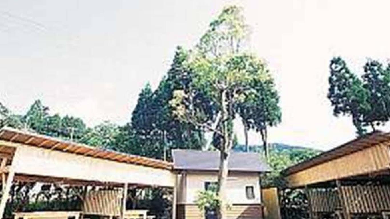 Yufuin Ryokan Yusuraume