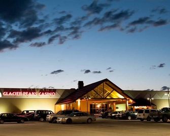 Going To The Sun Inn And Suites - Browning - Building